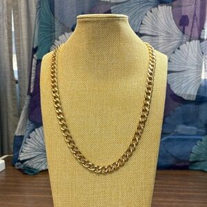 Classic Gold-Tone Chain Necklace